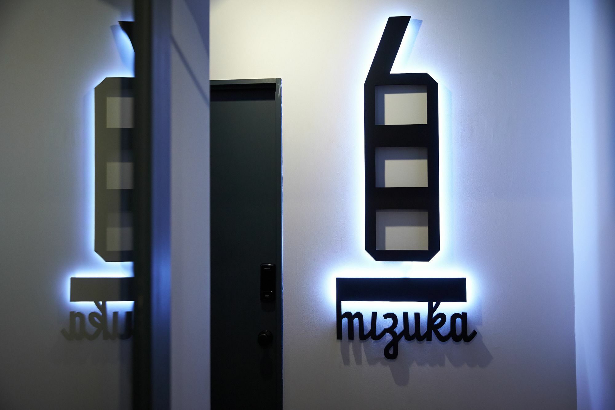 酒店 Mizuka Imaizumi 1 - Unmanned -